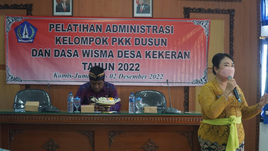 Pelatihan Administrasi Kelompok PKK Dusun Dan Dasa Wisma